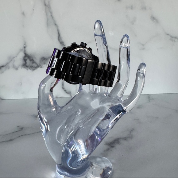 Michael Kors Black Watch fits 7” wrist - Picture 11 of 16